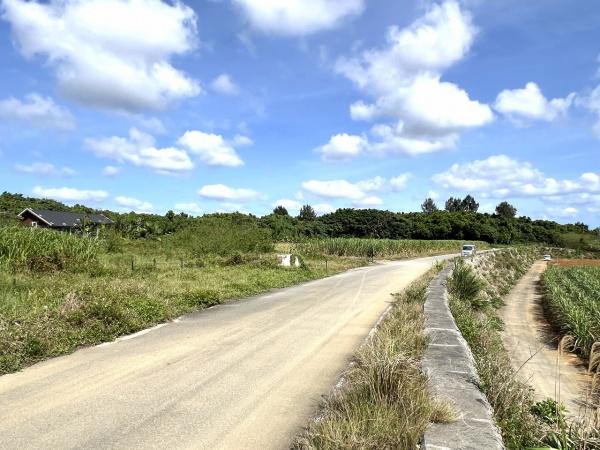 【収益】城辺長間約1,000坪の土地と雄大な景色コテージ