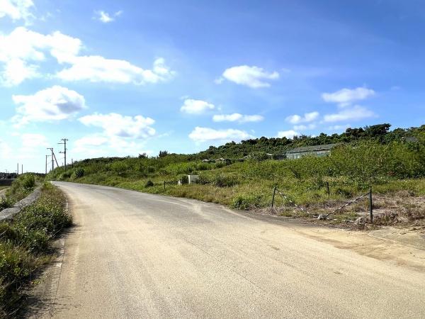 【収益】城辺長間約1,000坪の土地と雄大な景色コテージ