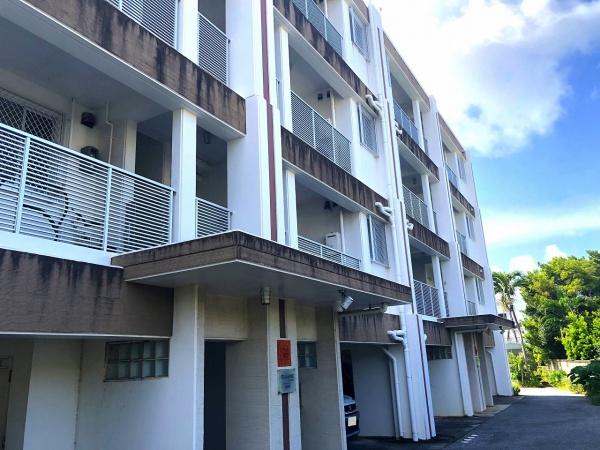 【収益】　平良西里　RC造　高床式3階建12戸