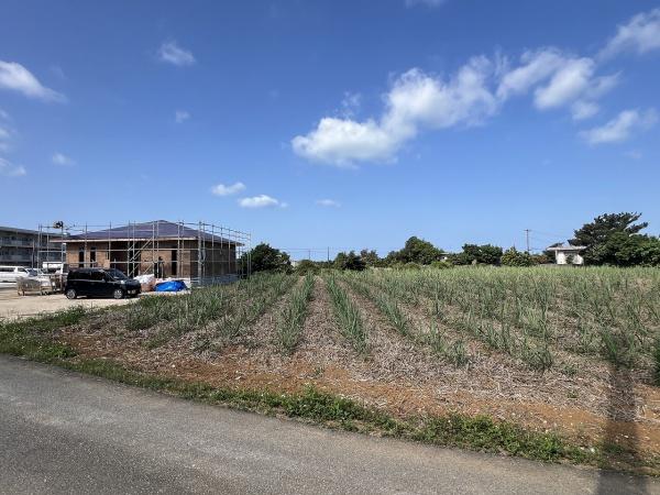 【土地】平良下里腰原の住宅用地1,000坪畑