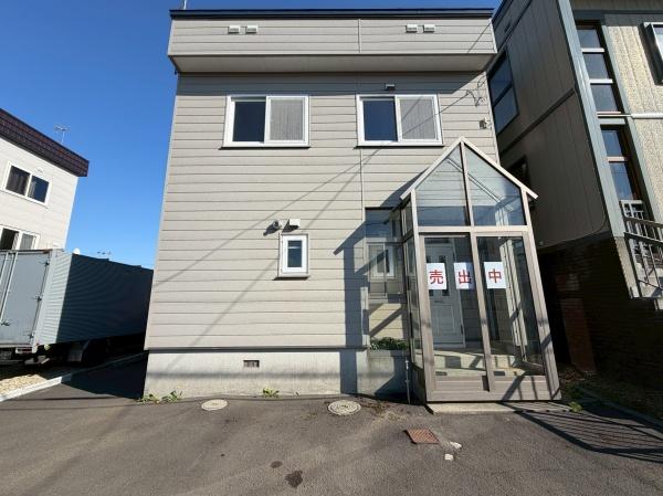 【即内見が可能な北丘珠５ＳＬＤＫの戸建】
