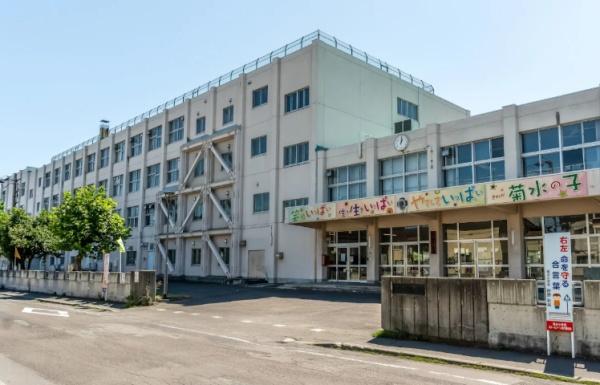 リバーサイド元町館　【即内見可能】(札幌市立菊水小学校)
