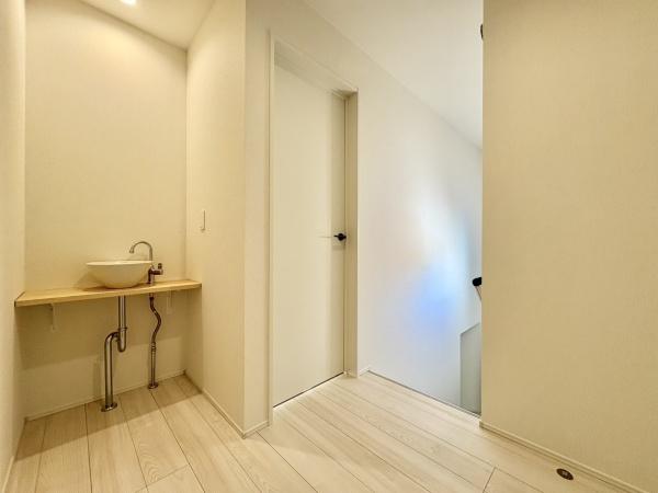 一宮市浅井町尾関24ー1期　2号棟　全2棟
