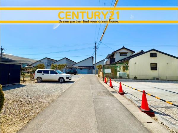 一宮市浅井町尾関24ー1期　1号棟　全2棟