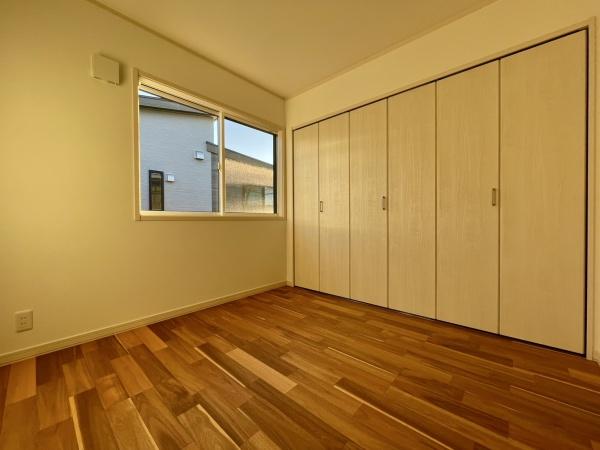 一宮市木曽川町黒田　A号棟　全3棟