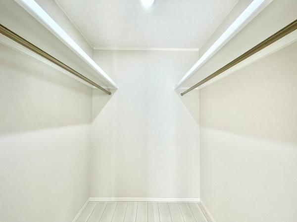 一宮市小信中島字南平口の中古一戸建て