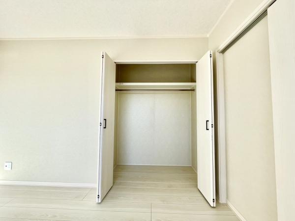 一宮市小信中島字南平口の中古一戸建て