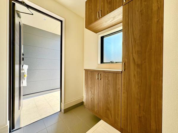 岐阜市琴塚町4丁目　2号棟　全2棟