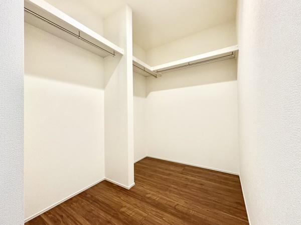 岐阜市萱場東町9丁目　2号棟　全3棟