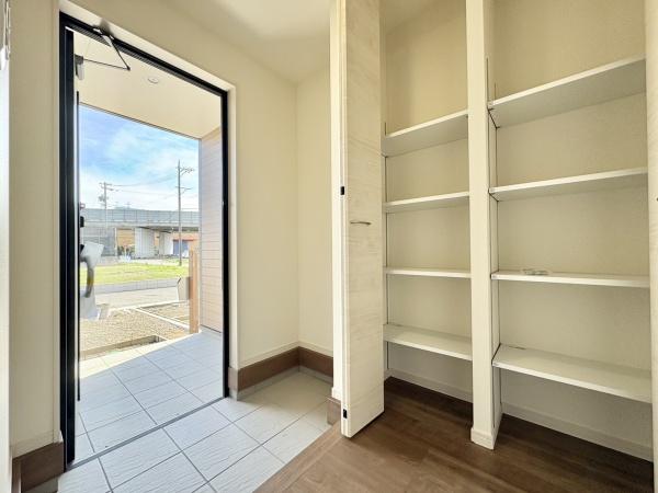 一宮市大和町妙興寺字二反割の新築一戸建