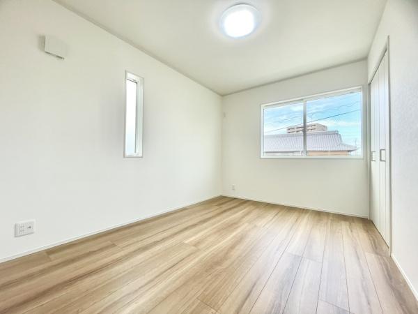 笠松町松栄町　C号棟　全3棟