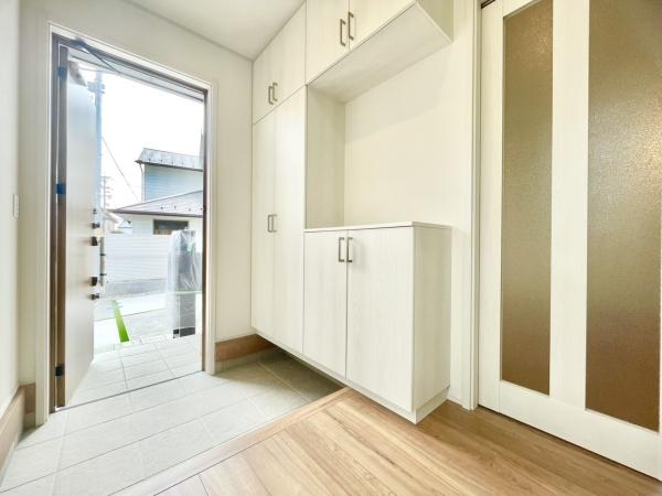 笠松町松栄町　C号棟　全3棟