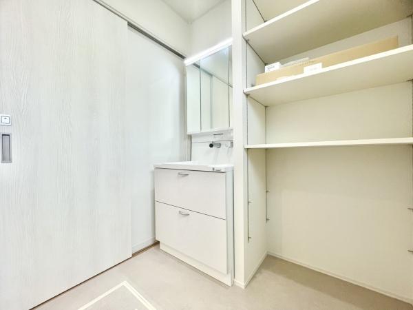 笠松町松栄町　C号棟　全3棟