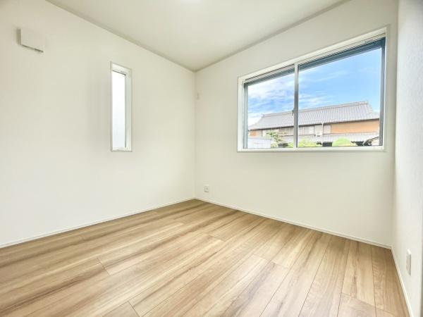 笠松町松栄町　C号棟　全3棟