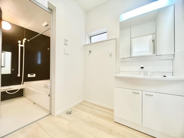 一宮市両郷町3丁目第1　全1棟