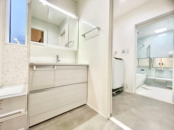 一宮市春明字中石田生の中古一戸建て(洗面台・洗面所)