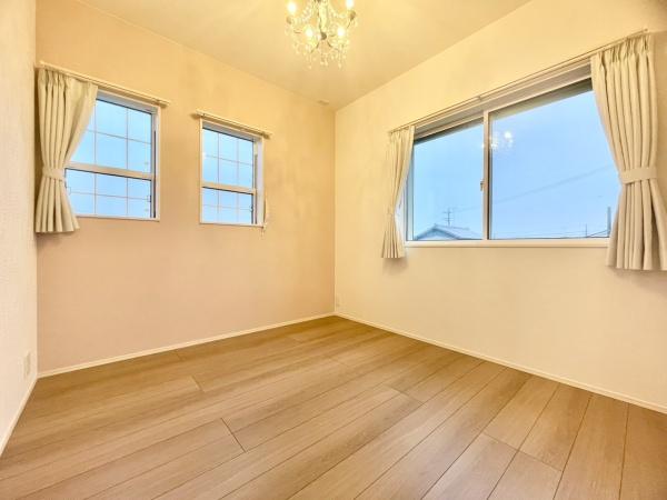 一宮市春明字中石田生の中古一戸建て(洋室)