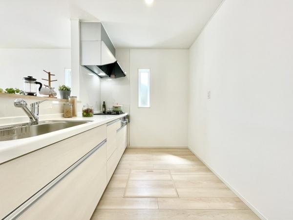 岐阜市萱場北町2丁目第1　全1棟