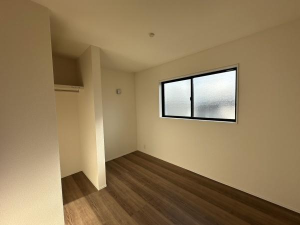 江南市河野町川西　2号棟　全4棟