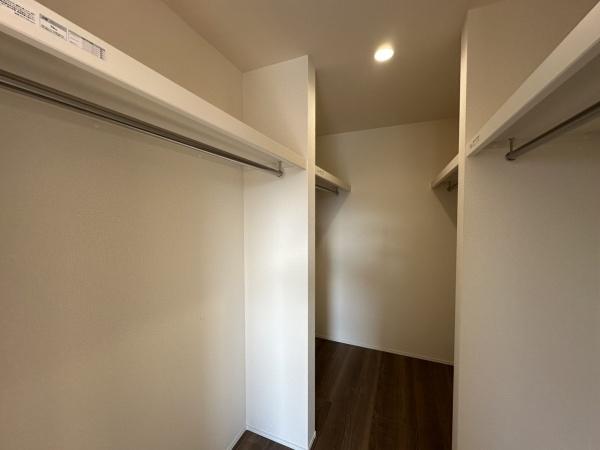 江南市河野町川西　2号棟　全4棟