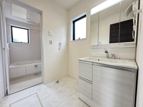 江南市小脇町小脇　全1棟