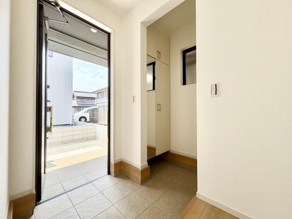一宮市木曽川町玉ノ井3期　1号棟　全6棟
