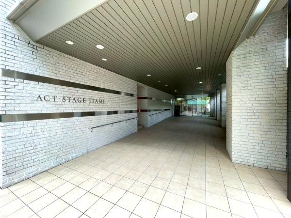 アクトステージ伊丹