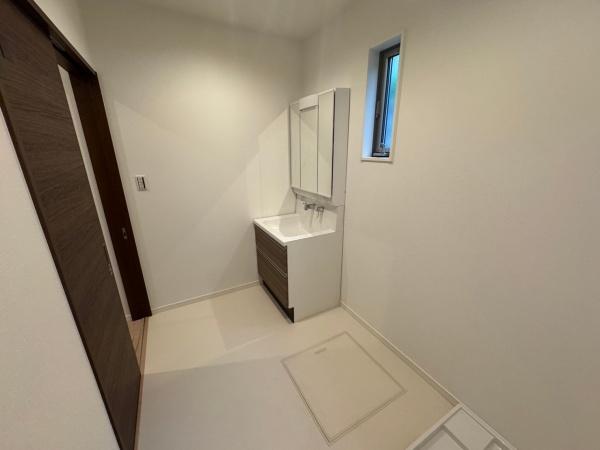 奈良市法蓮町の中古一戸建て