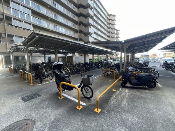 ローレルコート天理前栽