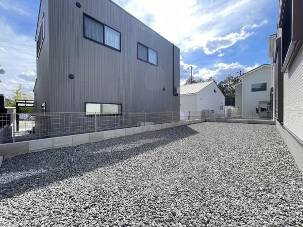 奈良市赤膚町全2棟（2号地）