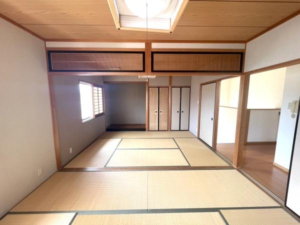 橿原市上品寺町の中古一戸建て