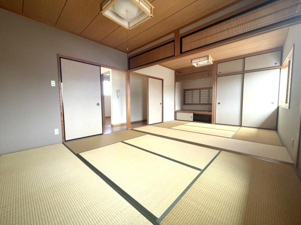 橿原市上品寺町の中古一戸建て