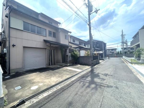 橿原市上品寺町の中古一戸建