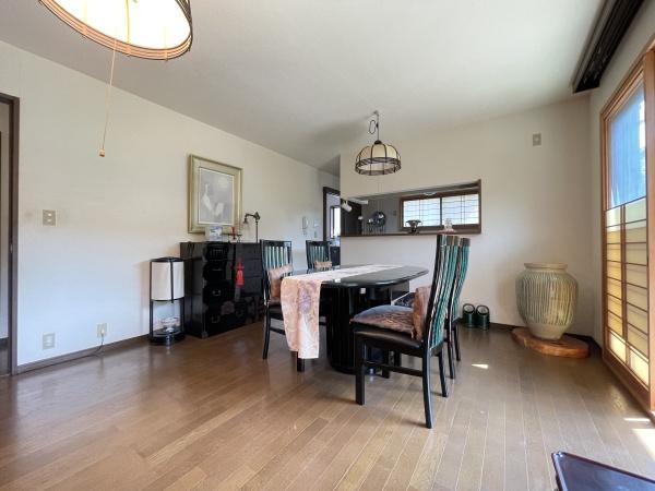 川西市けやき坂２丁目の中古一戸建て