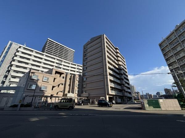 ロピア北5条