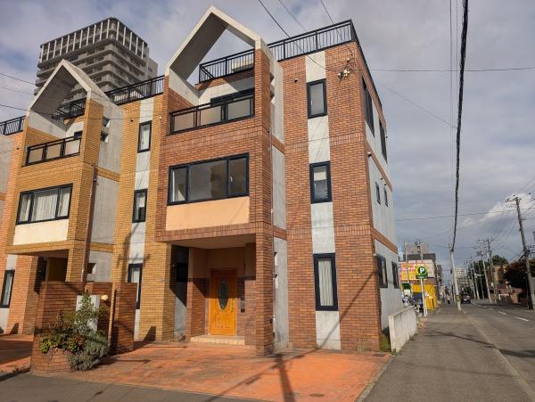 札幌市中央区南二十条西12丁目の中古一戸建