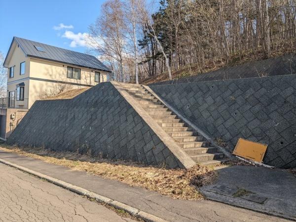 札幌市南区中ノ沢４丁目の土地