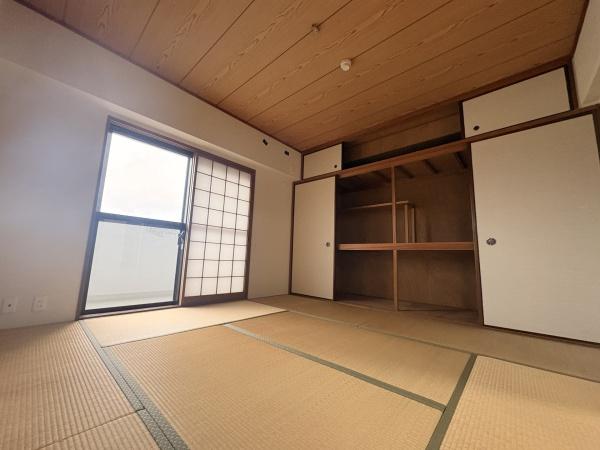学園西ロイヤルマンションＢ棟