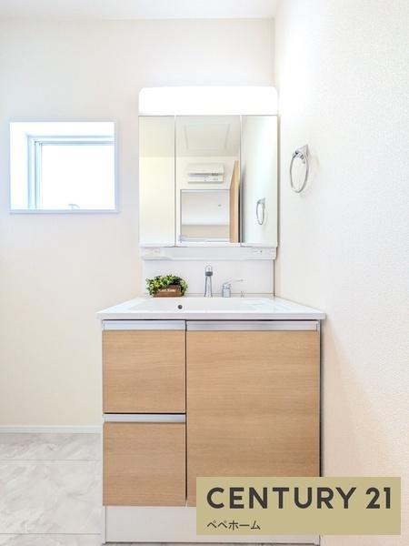 リーブルガーデン西区城山半田第二4号棟(洗面台・洗面所)