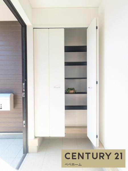 クレイドルガーデン宇土市岩古曽町二4号棟(玄関)