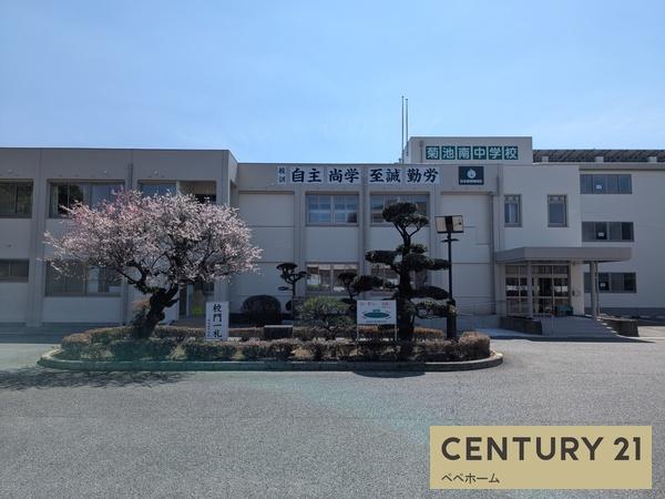 よかタウン菊池市西寺3期2号棟(菊池南中学校)