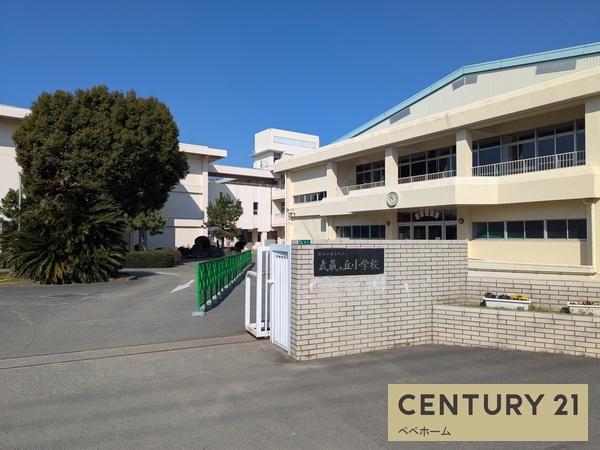 クレイドルガーデン菊陽町向陽台第一2号棟(武蔵ヶ丘小学校)