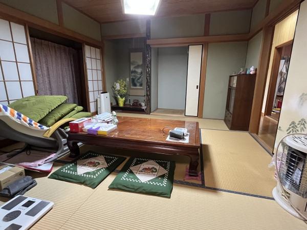亀山市みどり町の中古一戸建て
