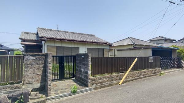 亀山市みどり町の中古一戸建て