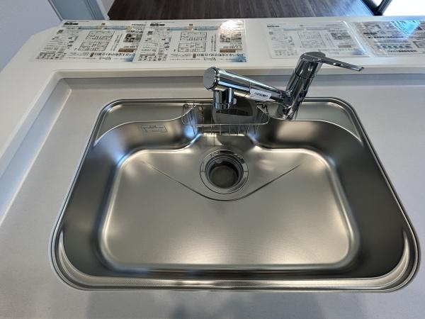 いなべ市大安町中央ヶ丘第13　1号棟