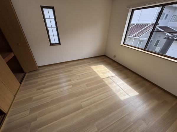 桑名市赤尾台８丁目の中古一戸建て
