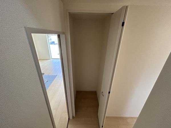 いなべ市大安町石榑東　1号棟