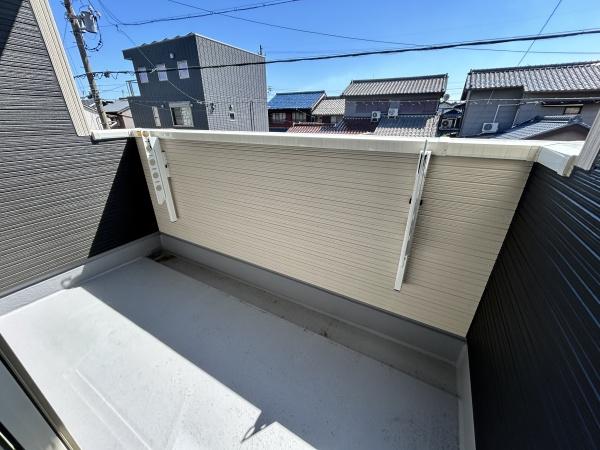 四日市市富田一色町2号棟　新築戸建