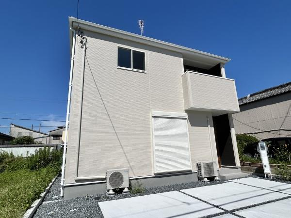 四日市市富田一色町2号棟　新築戸建