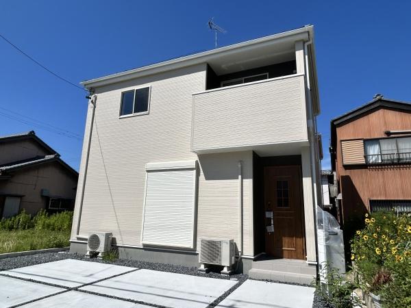 四日市市富田一色町2号棟　新築戸建